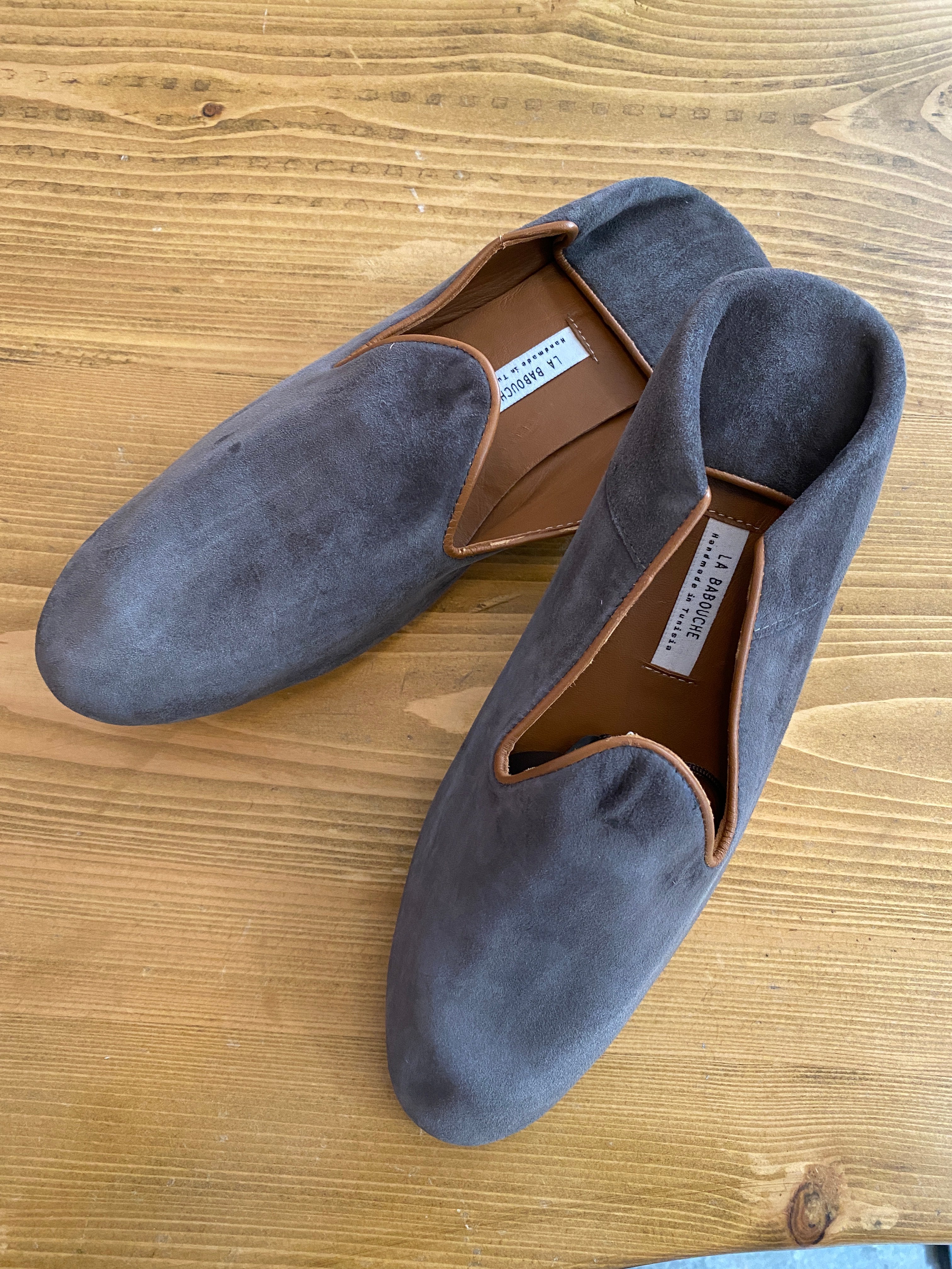 Babouche en cuir suédé moka