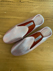 Babouche en cuir rose métallisé