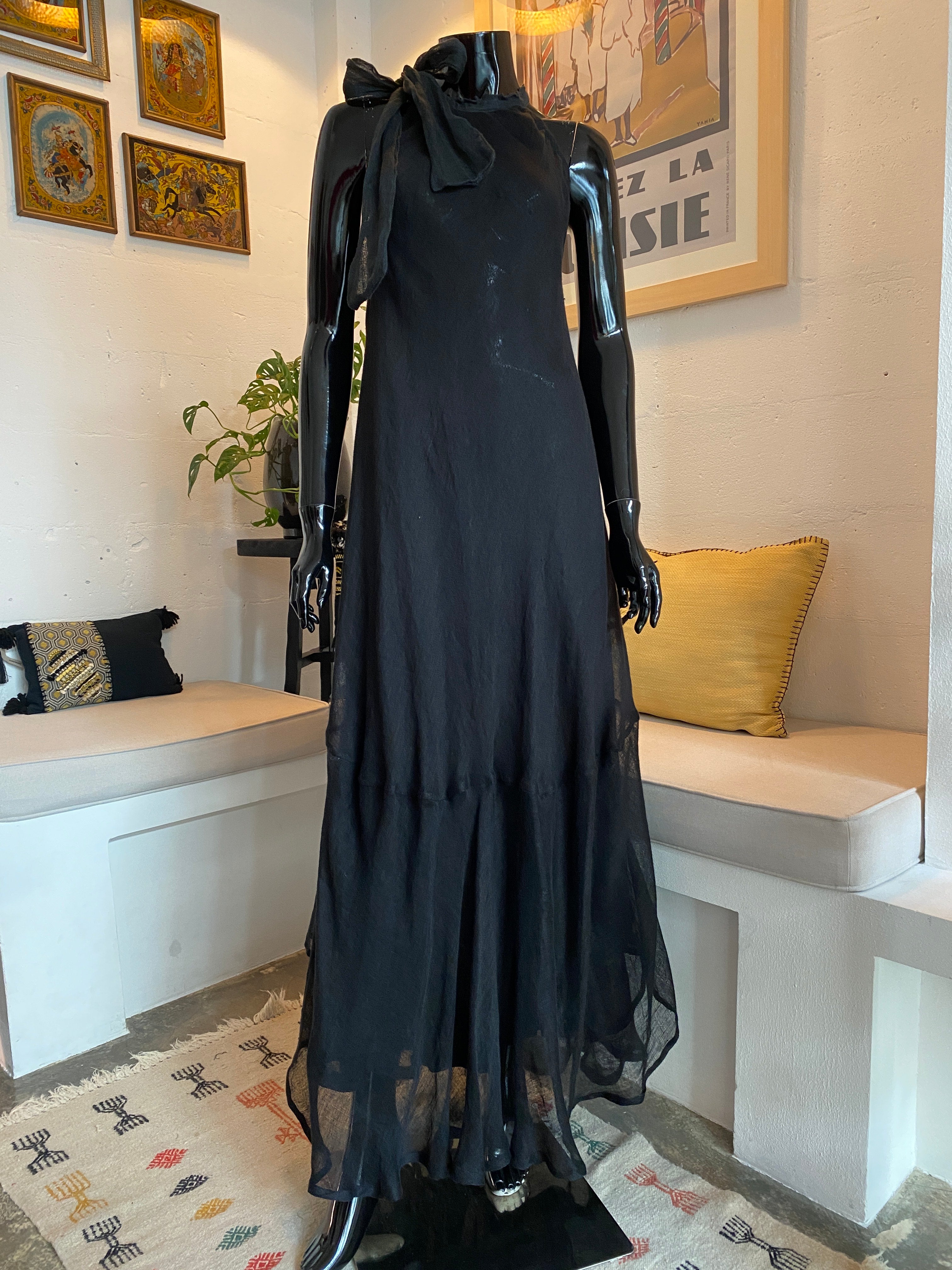 Robe Diana en lin à col montant – Édition noire transparente