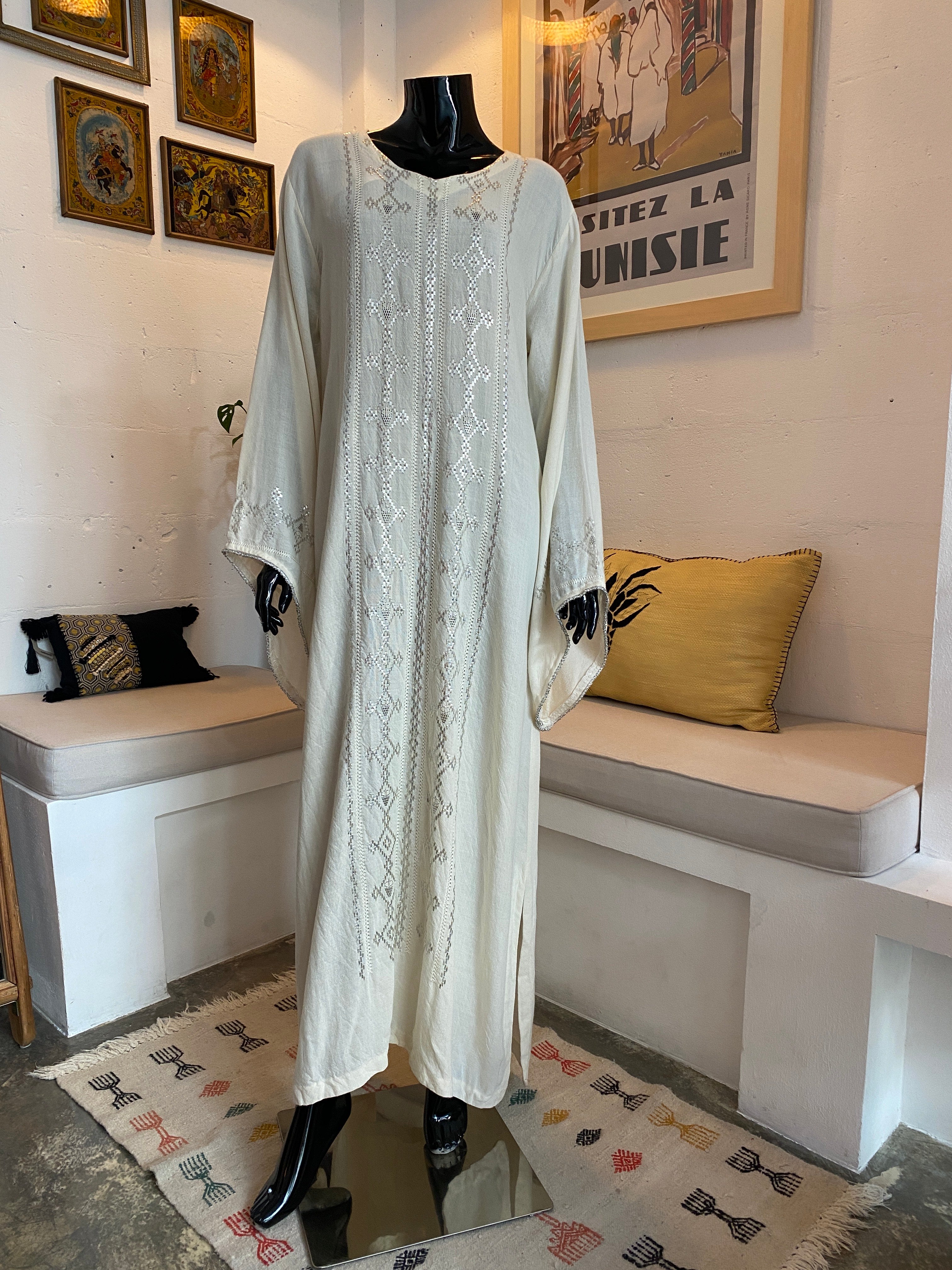 SHI7ELO Barnous avec Tel – Ensemble cape en lin brodé
