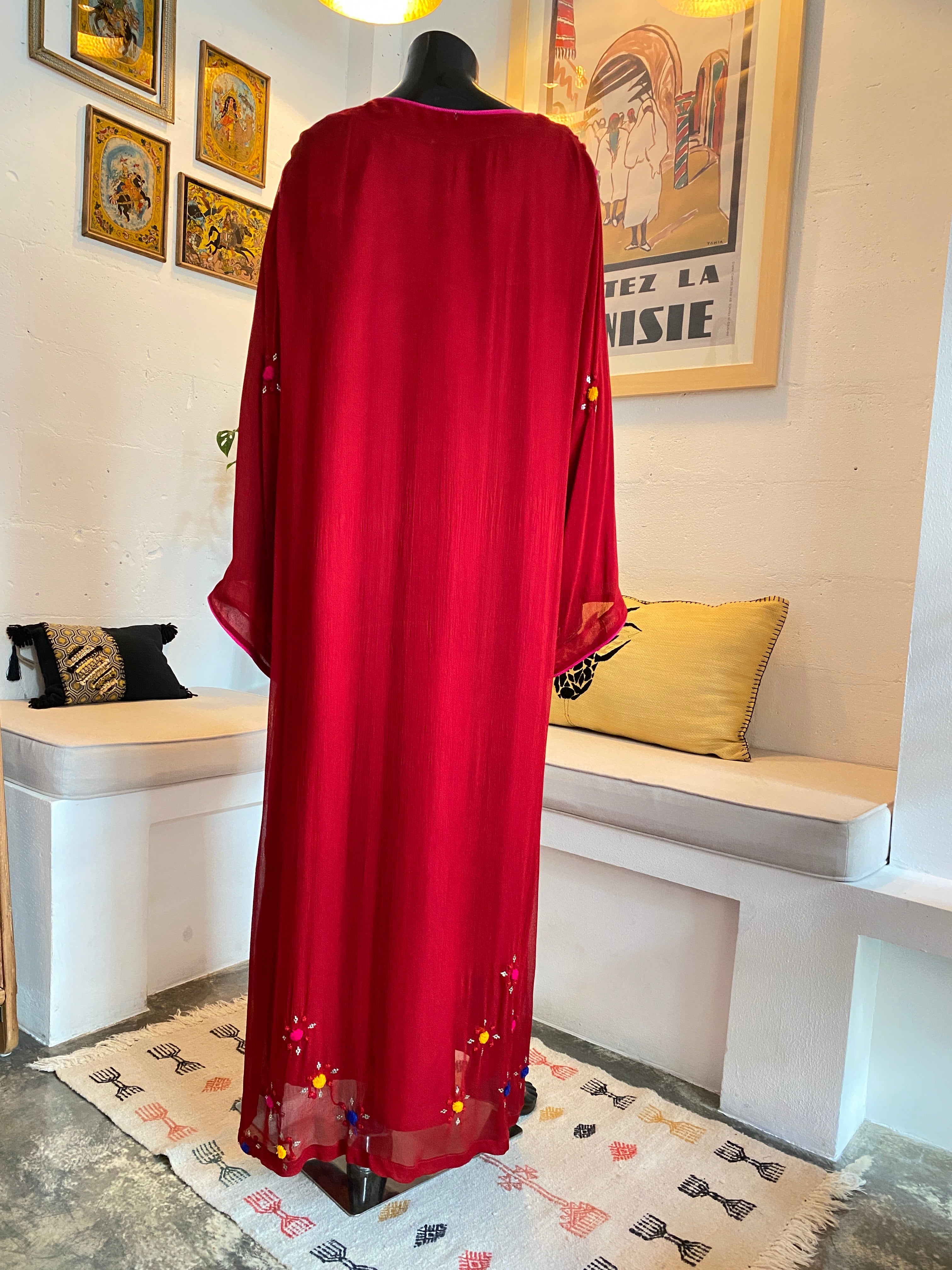 NAQDA EN MOUSSELINE