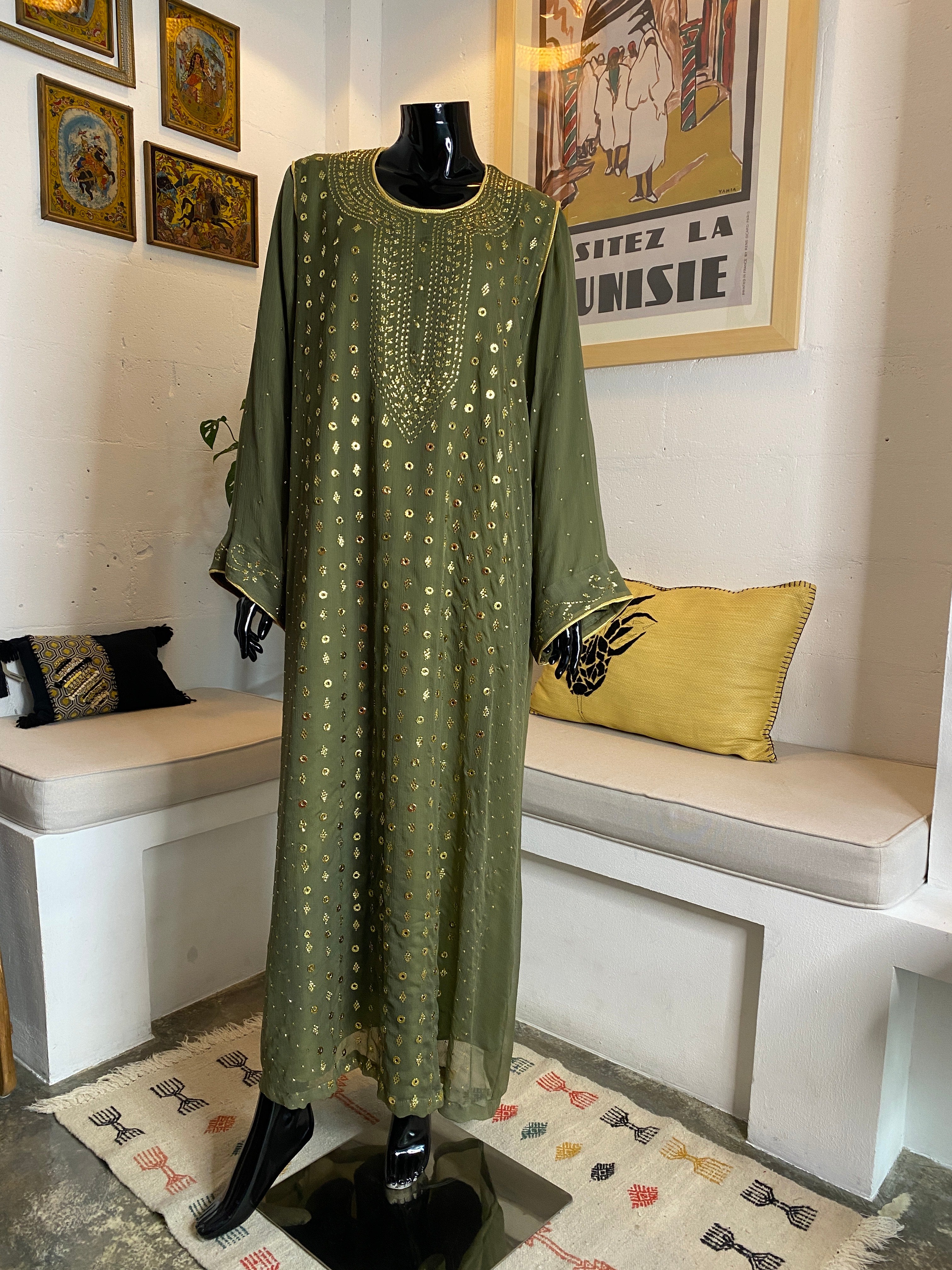 NAQDA EN MOUSSELINE