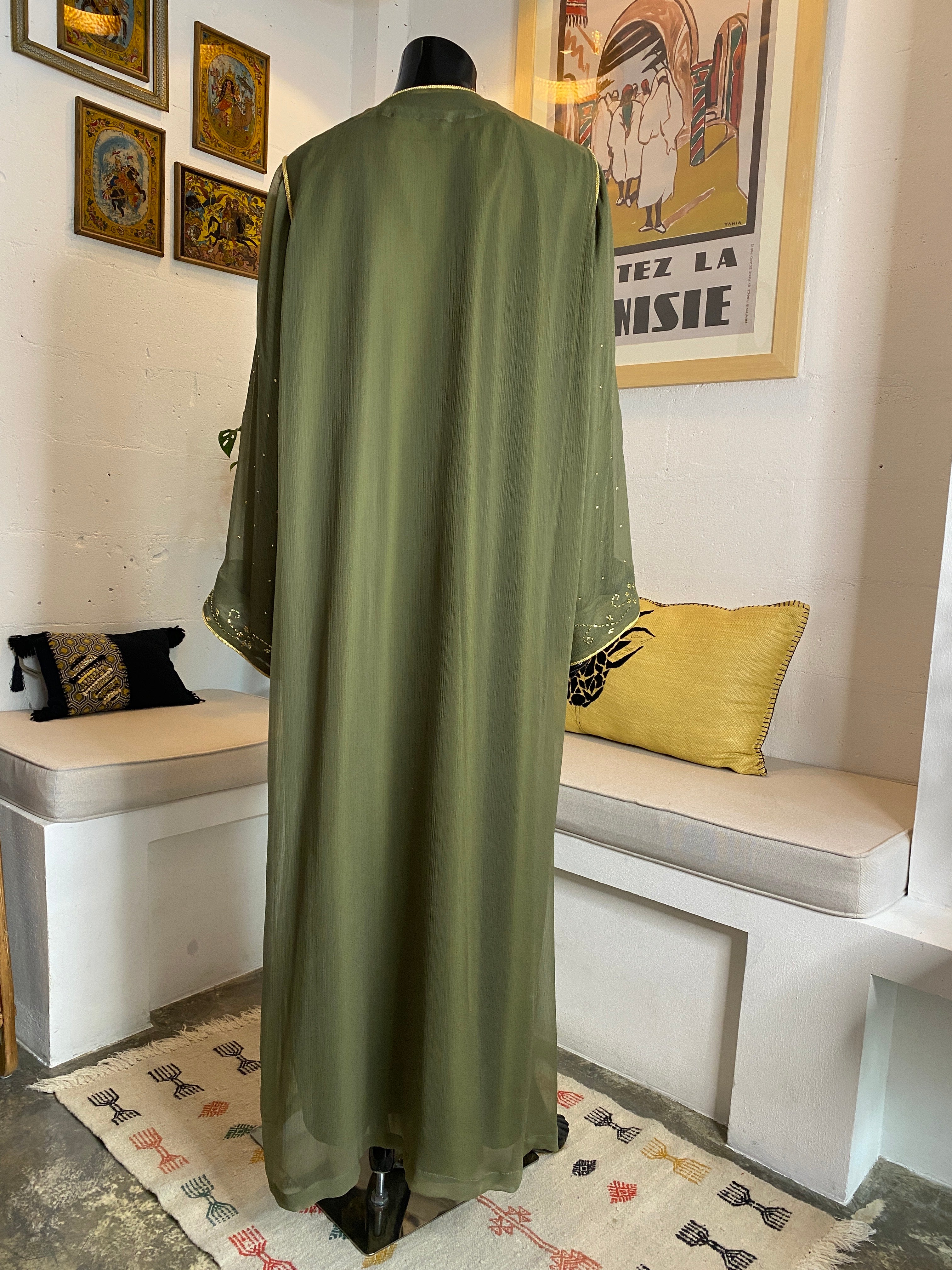 NAQDA EN MOUSSELINE