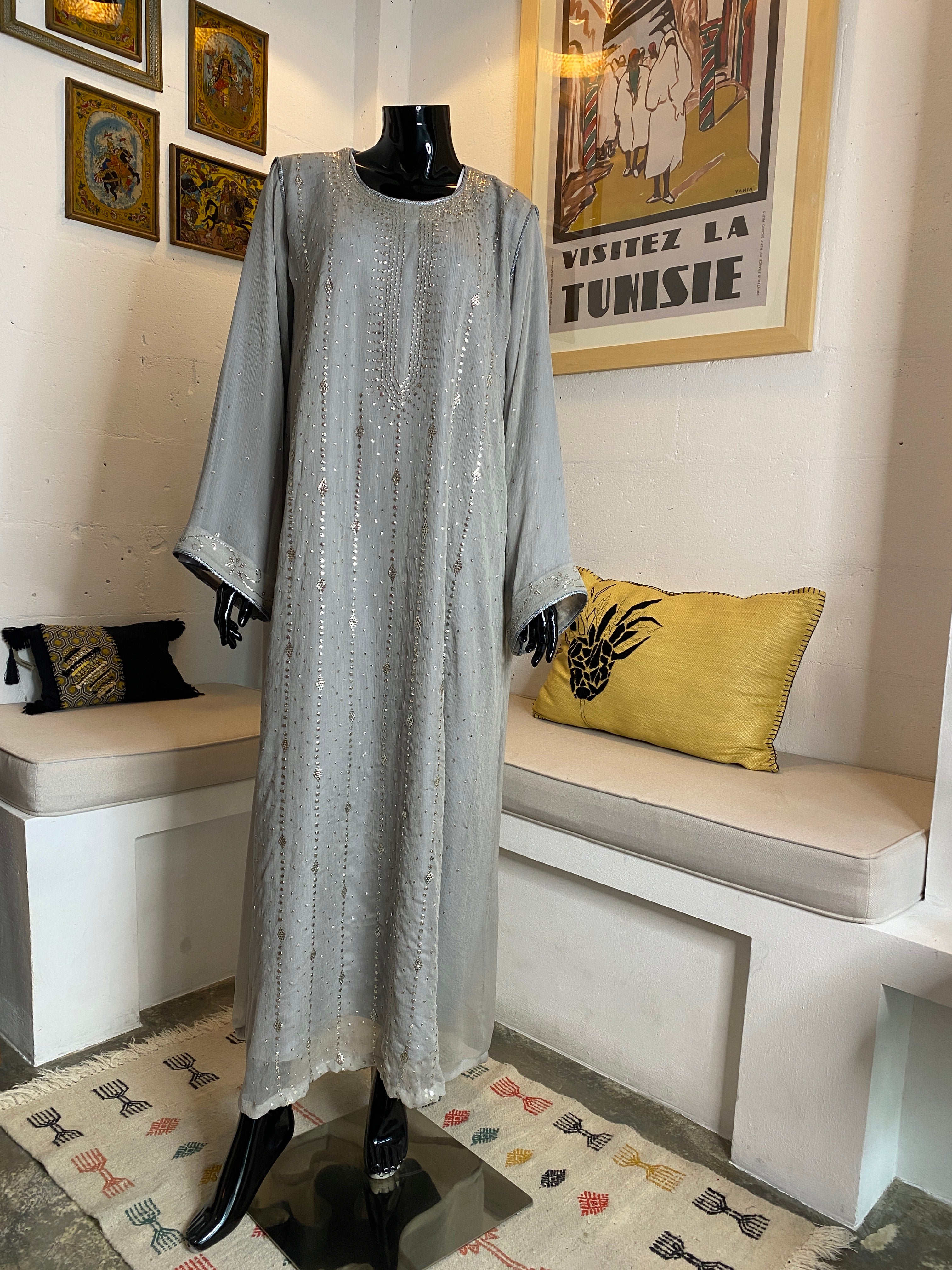 NAQDA EN MOUSSELINE
