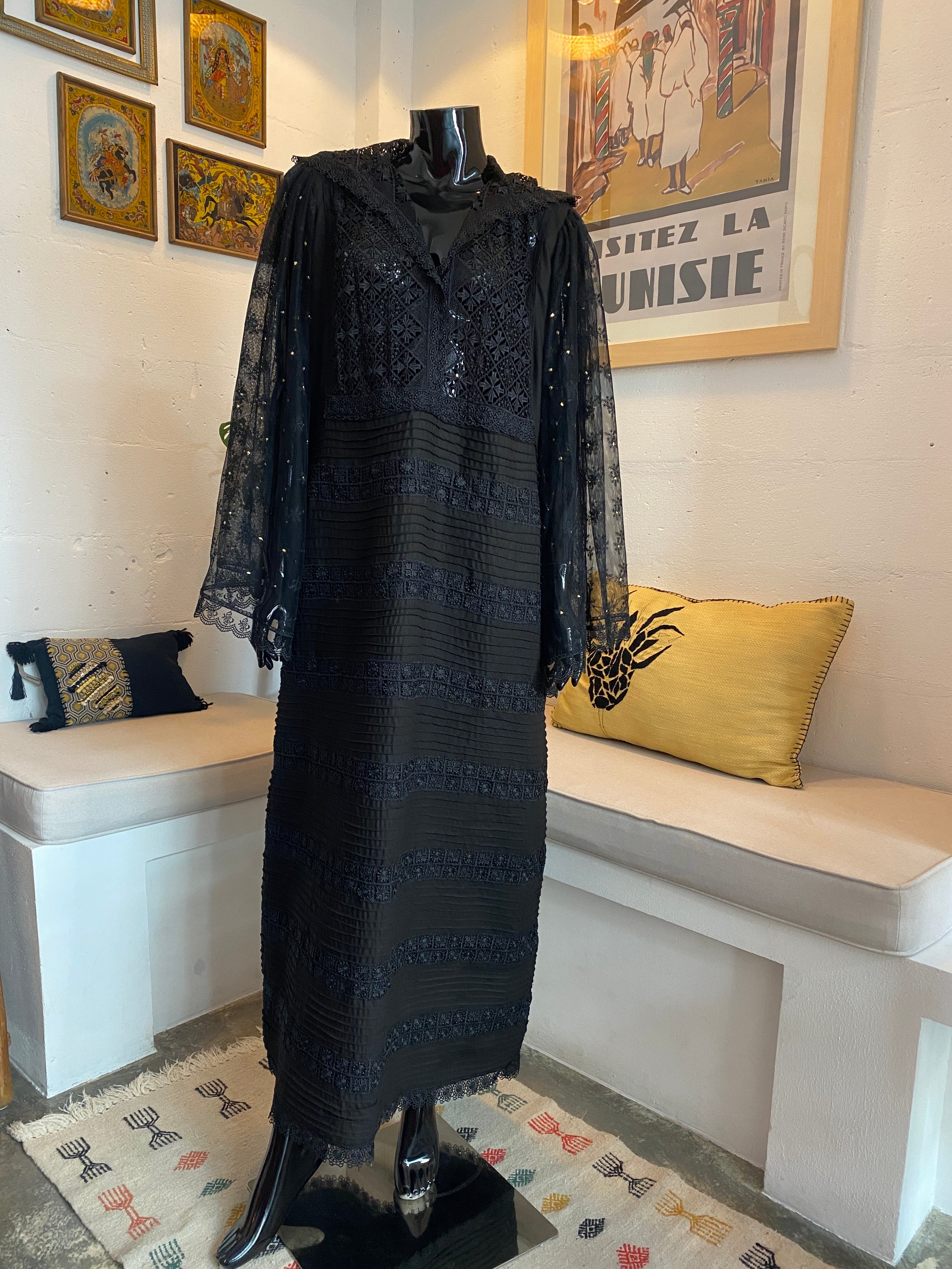 ROBE TUNIQUE NOIRE AVEC TEL