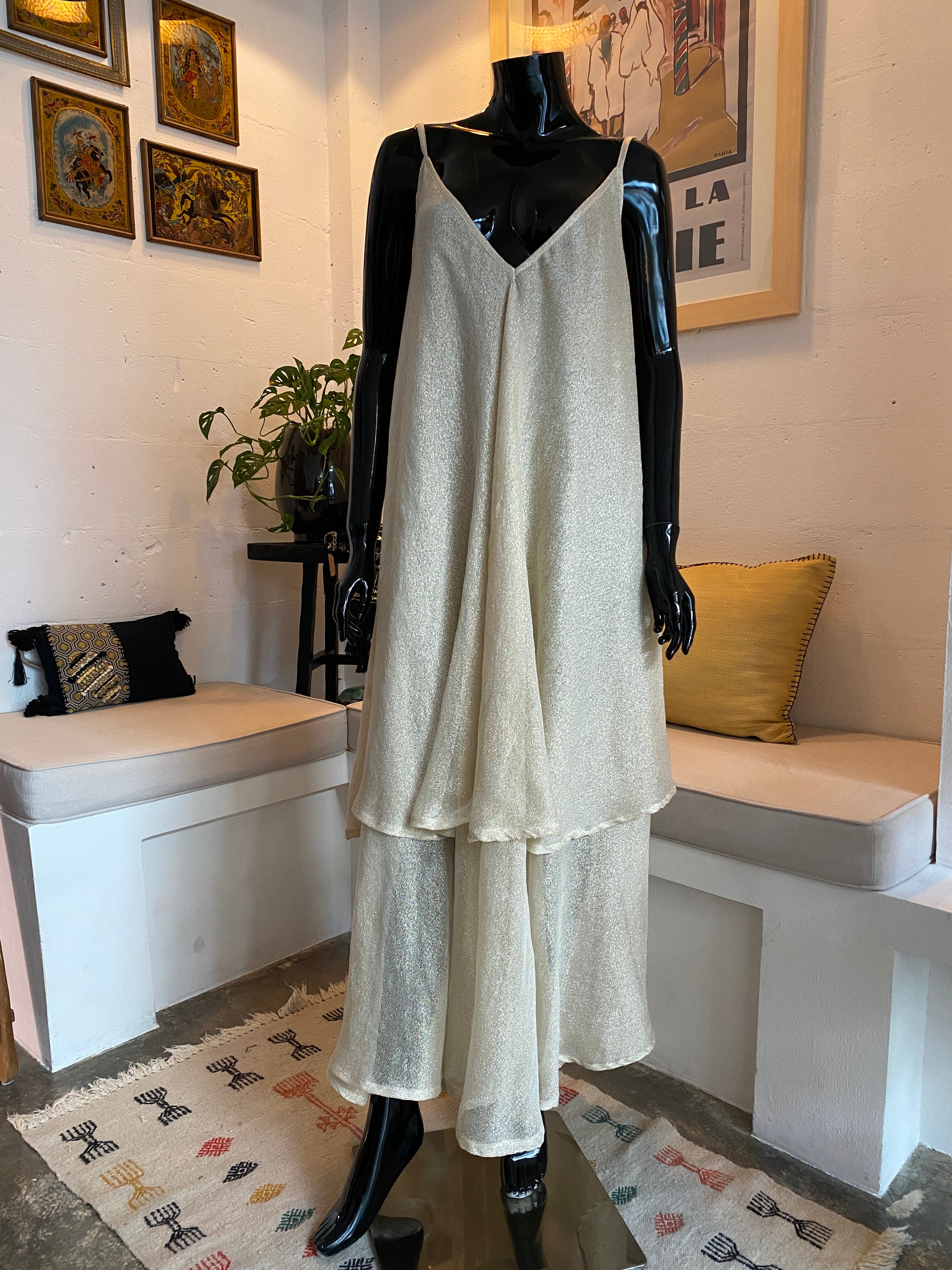 Robe scintillante à superpositions Sindbad – Édition lin doré